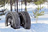 Фото 225/60R17 103T IceContact 2  Continental б/к шипы 